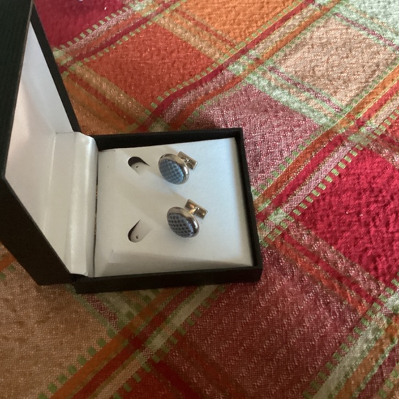 Thomas Pink cuff links - Picture 3 of 4